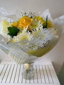FLORIST CHOICE YELLOW AND WHITE BOUQUET