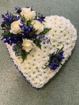 CLASSIC HEART IN BLUE AND WHITE